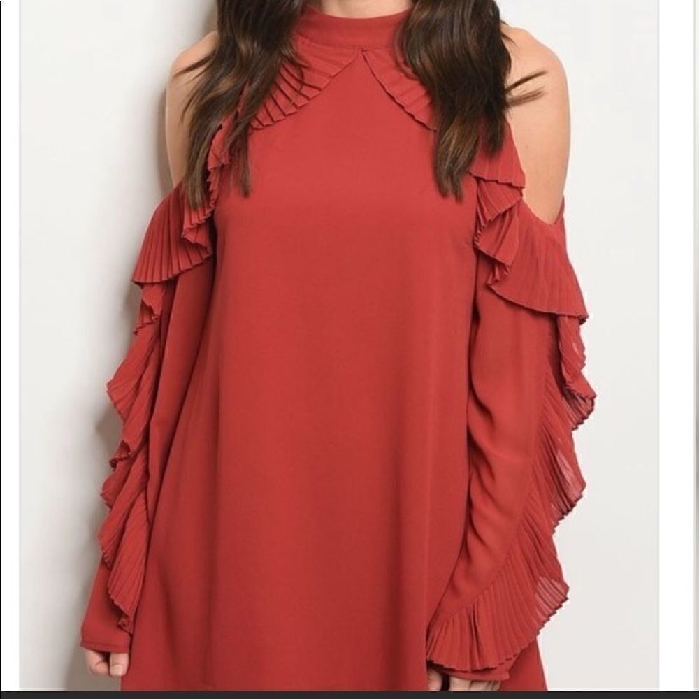 Solid Pleat Ruffle Trim Cold Shoulder Top - Picture 1 of 4